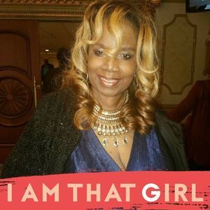 Meet your Posher, Regina